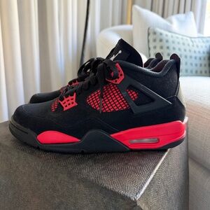 Jordan 4 Retro Red Thunder NWOT